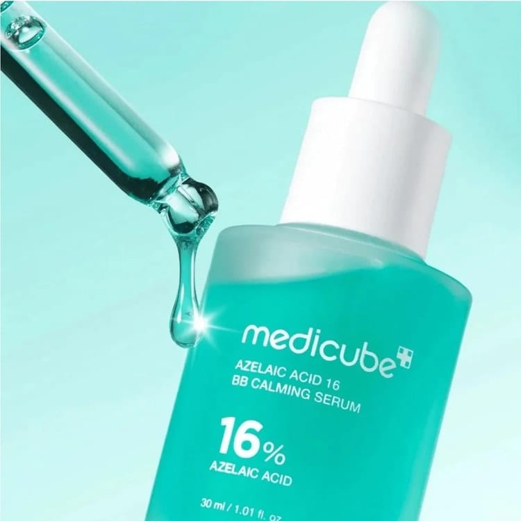 AZELAIC ACID 16 BB SOOTHING SERUM 30ml professional product photo ready to upload to shopify