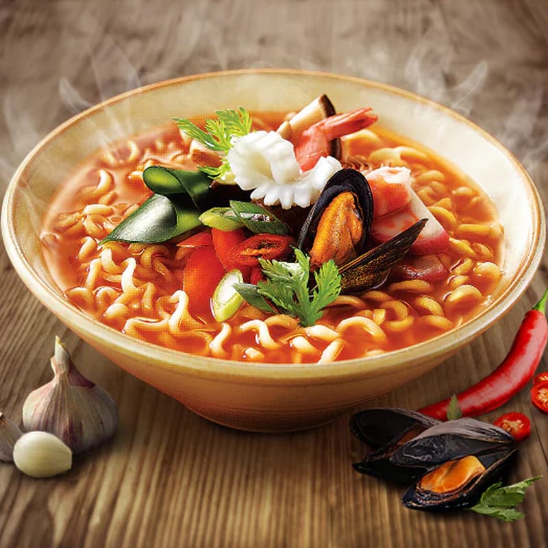 Nongshim Neoguri Ramyun Seafood & Spicy 120g professional product photo ready to upload to shopify