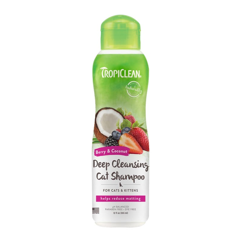 TROPICLEAN Cats & Kittens Berry & Coconut Deep Cleansing Shampoo 12 oz professional product photo ready to upload to shopify