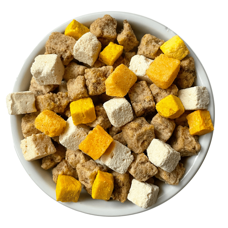 WERUVA DOG FREEZE-DRIED FEELING FARMY FOOD 5.5OZ professional product photo ready to upload to shopify